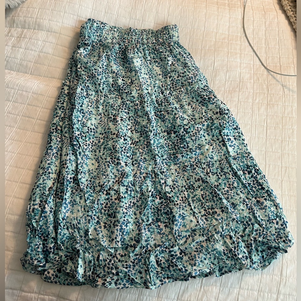 LOFT Green and White Ruched Mid Skirt